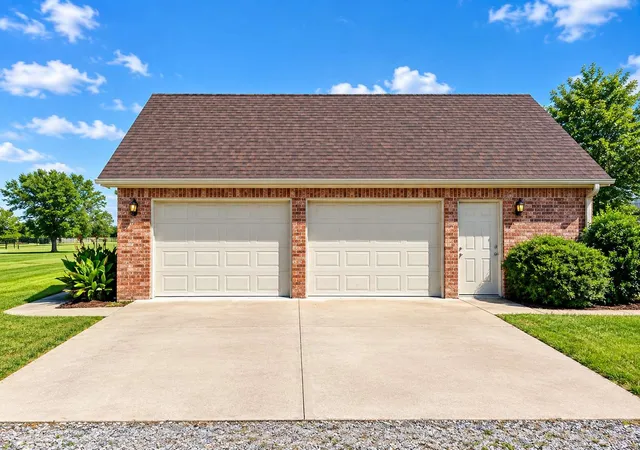 Photo 3 of Single family home for sale at 21800 E 450 Road, Pryor, OK 74361 | MLS# 2634682 | Listing updated on 2026-09-22