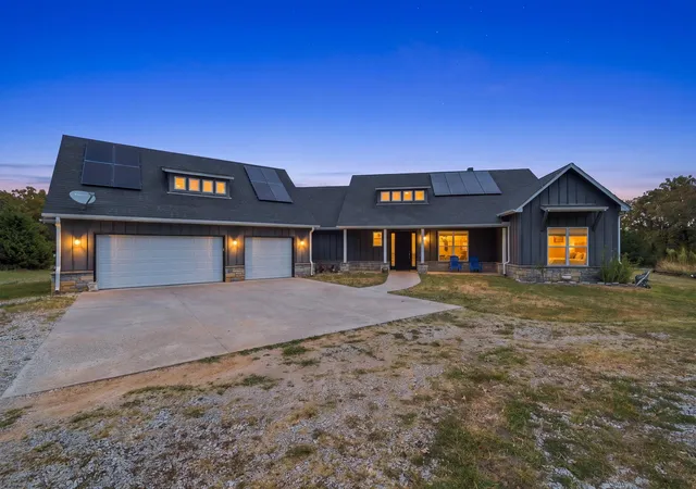 Photo 1 of Single family home for sale at 20831 S 142nd East Ave, Bixby, OK 74008 | MLS# 2634777 | Listing updated on 2026-09-23