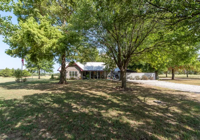 Single family home for sale at 377038 East 1060, Okemah, OK 74859 | MLS# 2634829