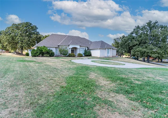 Photo 2 of Single family home for sale at 1301 Lou Allard Dr, Drumright, OK 74030 | MLS# 2634808 | Listing updated on 2026-09-23