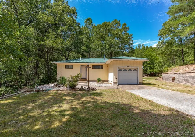 Photo 2 of Single family home for sale at 100 Skyline Dr, Afton, OK 74331 | MLS# 2634742 | Listing updated on 2026-09-29
