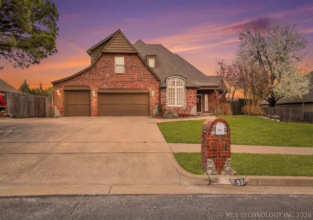 Photo 3 of Single family home for sale at 9311 N 139th East Ave, Owasso, OK 74055 | MLS# 2634874 | Listing updated on 2026-09-23