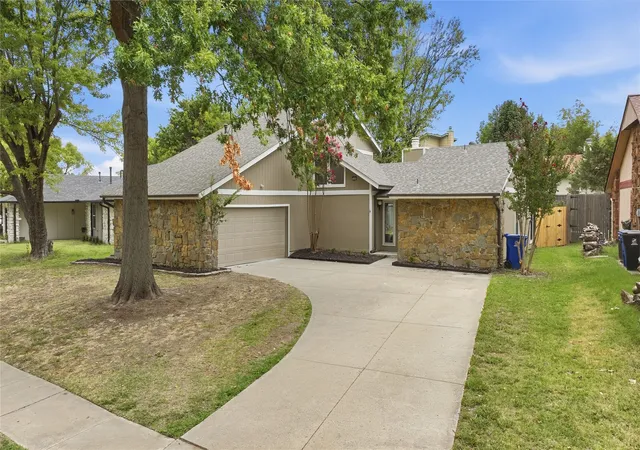 Photo 1 of Single family home for sale at 1409 N Juniper Ave, Broken Arrow, OK 74012 | MLS# 2634873 | Listing updated on 2026-10-05
