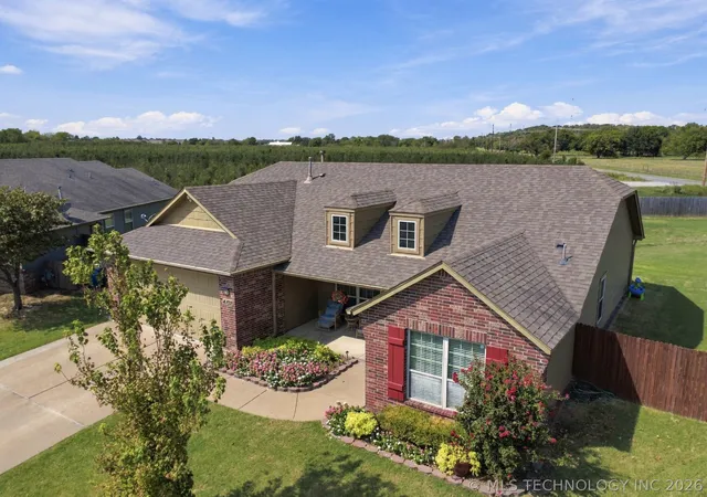 Photo 3 of Sale Pending at 4102 S 181 Eastavenue, Tulsa, OK 74134 | MLS# 2634145 | Listing updated on 2026-10-05