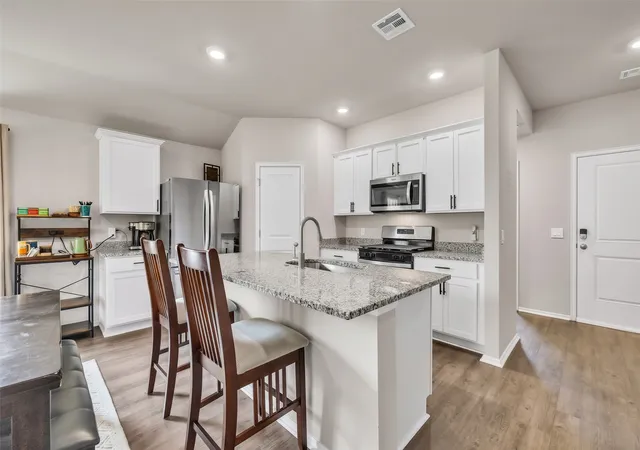 Photo 4 of Single family home for sale at 2001 E Vandalia St, Broken Arrow, OK 74012 | MLS# 2634596 | Listing updated on 2026-09-28
