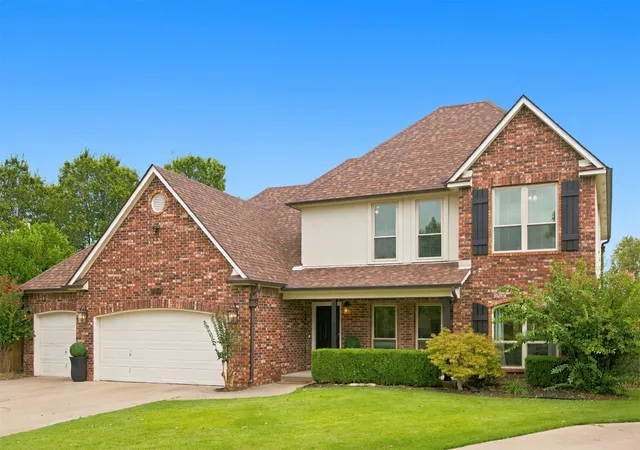 Photo 1 of Sale Pending at 5220 E 110th Place, Tulsa, OK 74137 | MLS# 2634709 | Listing updated on 2026-09-28