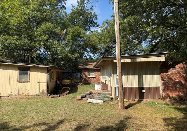Photo 3 of Manufactured home for sale at 415042 East 1097, Checotah, OK 74426 | MLS# 2634841 | Listing updated on 2026-09-23
