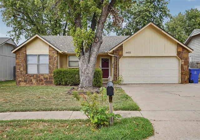 Photo 1 of Single family home for sale at 4422 W Princeton Pl, Broken Arrow, OK 74012 | MLS# 2634380 | Listing updated on 2026-10-05