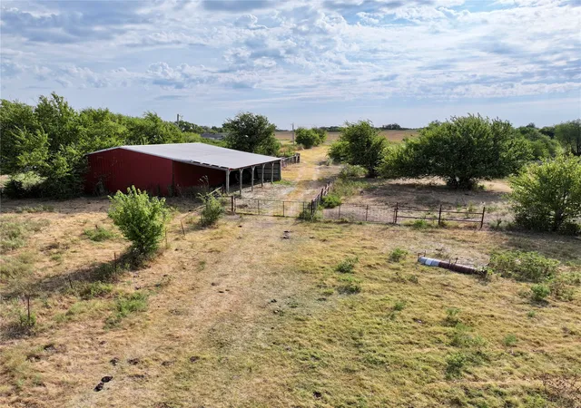 Photo 2 of Land for sale at 20572 N 3300 Road, Wynnewood, OK 73098 | MLS# 2635049 | Listing updated on 2026-09-23