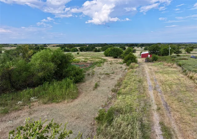 Photo 3 of Land for sale at 20572 N 3300 Road, Wynnewood, OK 73098 | MLS# 2635049 | Listing updated on 2026-09-23