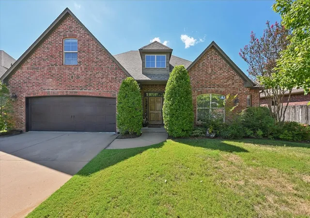Photo 1 of Single family home for sale at 5018 S 164th Eastavenue, Tulsa, OK 74134 | MLS# 2634413 | Listing updated on 2026-09-24