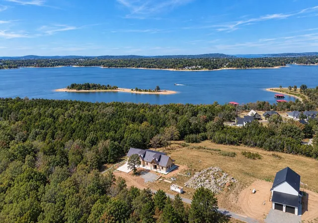 Photo 2 of Single family home for sale at 62 Dixie Ridge, Eufaula, OK 74432 | MLS# 2635068 | Listing updated on 2026-09-24