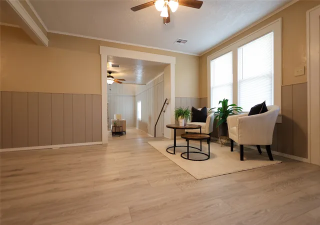 Photo 3 of Single family home for sale at 129 W Tahlequah, Sulphur, OK 73086 | MLS# 2635111 | Listing updated on 2026-09-29