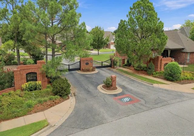 Photo 3 of Single family home for sale at 9432 E 77th Street, Tulsa, OK 74133 | MLS# 2635088 | Listing updated on 2026-10-12