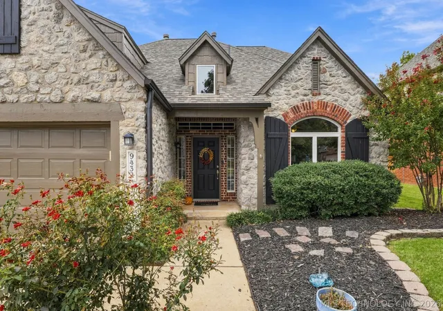 Photo 4 of Single family home for sale at 9432 E 77th Street, Tulsa, OK 74133 | MLS# 2635088 | Listing updated on 2026-10-12