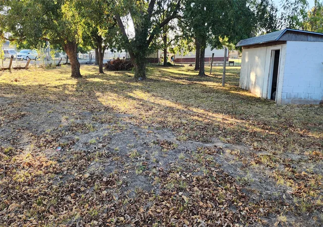 Photo 3 of Single family home for sale at 808 Peoria Ave, Hartshorne, OK 74547 | MLS# 2634301 | Listing updated on 2026-09-24