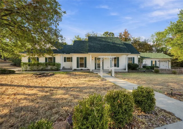 Photo 1 of Single family home for sale at 7575 River Ridge Rd, Muskogee, OK 74403 | MLS# 2635107 | Listing updated on 2026-09-28