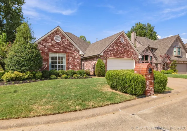 Photo 2 of Sale Pending at 8236 S Evanston Ave, Tulsa, OK 74137 | MLS# 2635158 | Listing updated on 2026-10-05