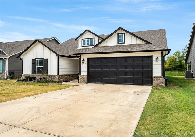 Photo 1 of Single family home for sale at 6712 S 17th Street, Broken Arrow, OK 74011 | MLS# 2635172 | Listing updated on 2026-09-28