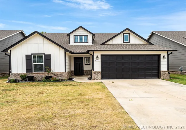 Photo 2 of Single family home for sale at 6712 S 17th Street, Broken Arrow, OK 74011 | MLS# 2635172 | Listing updated on 2026-09-28