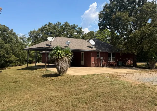 Photo 4 of Single family home for sale at 36785 Poteau Mountain Rd, Poteau, OK 74953 | MLS# 2635180 | Listing updated on 2026-10-08