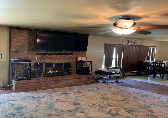 Photo 3 of Single family home for sale at 1710 N 10th Avenue, Durant, OK 74701 | MLS# 2635059 | Listing updated on 2026-09-25