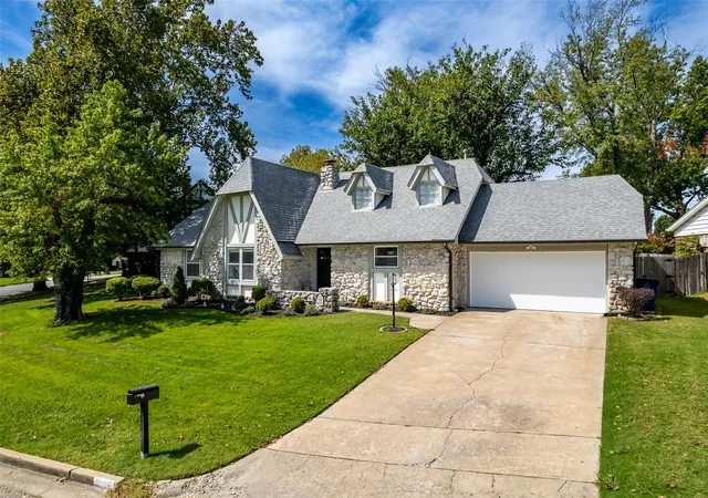 Photo 2 of Sale Pending at 6636 S 75th Eastavenue, Tulsa, OK 74133 | MLS# 2635215 | Listing updated on 2026-10-02