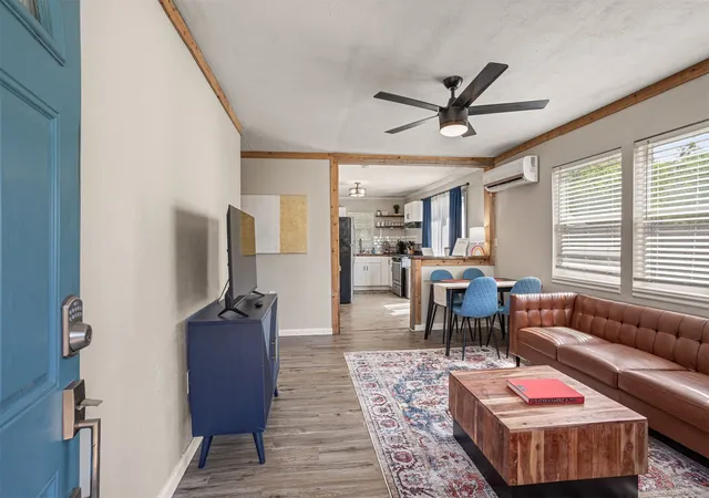 Photo 2 of Single family home for sale at 4517 S Waco Ave, Tulsa, OK 74107 | MLS# 2635203 | Listing updated on 2026-10-07