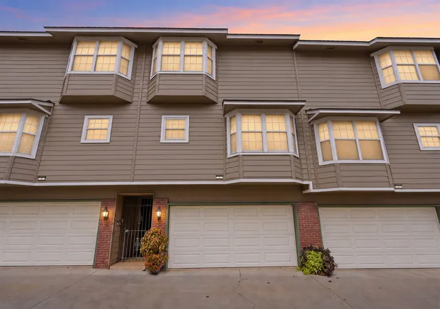 Photo 1 of Condo for sale at 1418 S Frisco Ave #3, Tulsa, OK 74119 | MLS# 2635257 | Listing updated on 2026-09-26