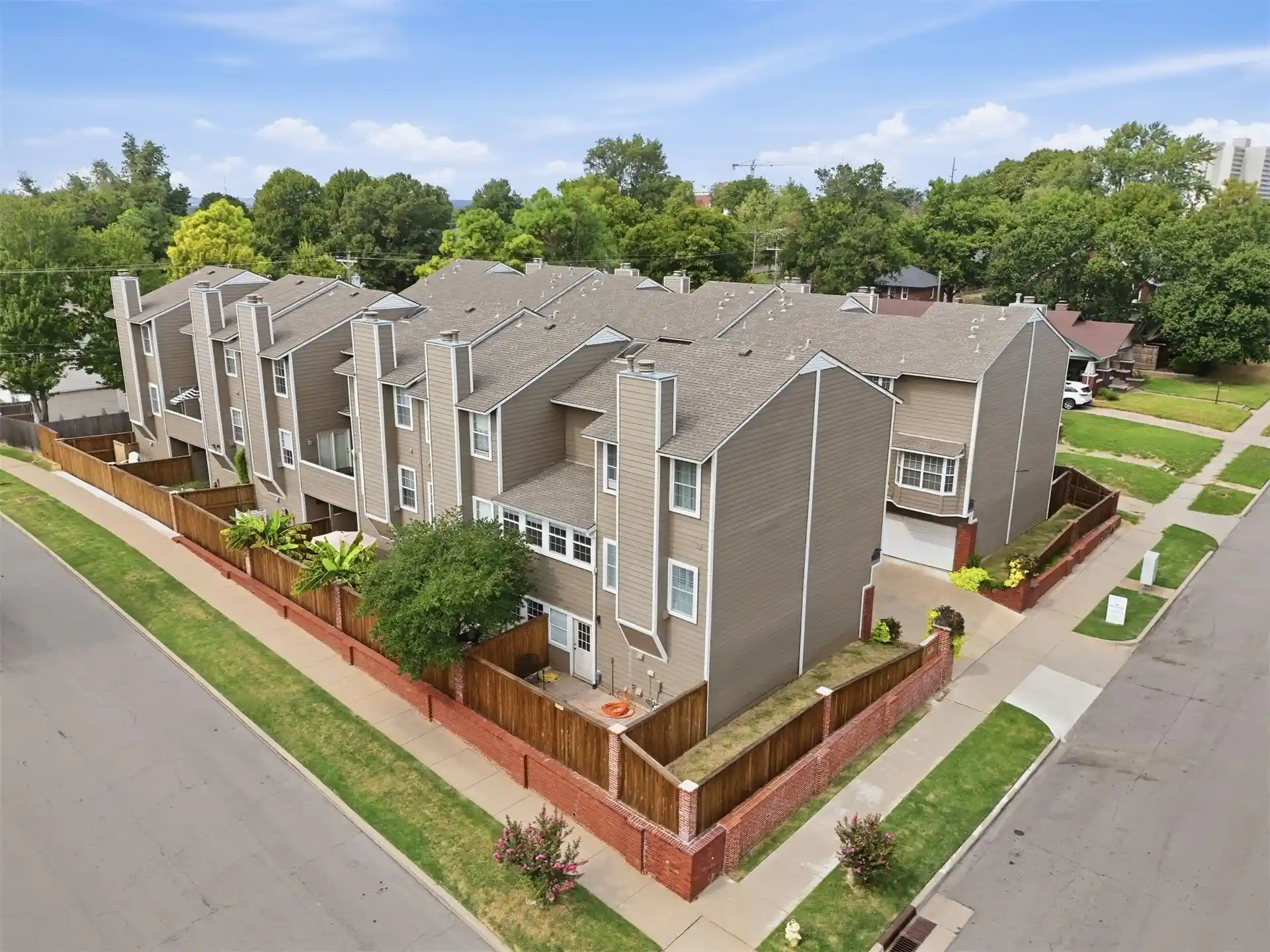 Listing Photo 2 - Condo for sale in 1418 S Frisco Ave located at 1418 S Frisco Ave, Tulsa, OK 74119 - Unit 1418 S Frisco Ave