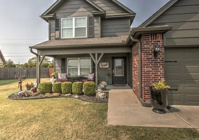 Photo 3 of Single family home for sale at 3002 Bryce Cir, Bartlesville, OK 74006 | MLS# 2635422 | Listing updated on 2026-09-26