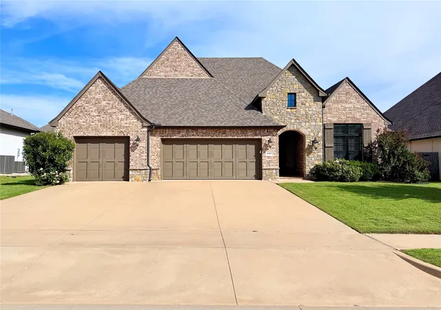 Photo 1 of Single family home for sale at 6601 S Indianwood Ave, Broken Arrow, OK 74011 | MLS# 2635432 | Listing updated on 2026-10-04