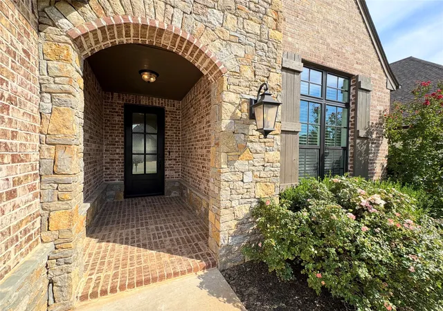 Photo 3 of Single family home for sale at 6601 S Indianwood Ave, Broken Arrow, OK 74011 | MLS# 2635432 | Listing updated on 2026-10-04