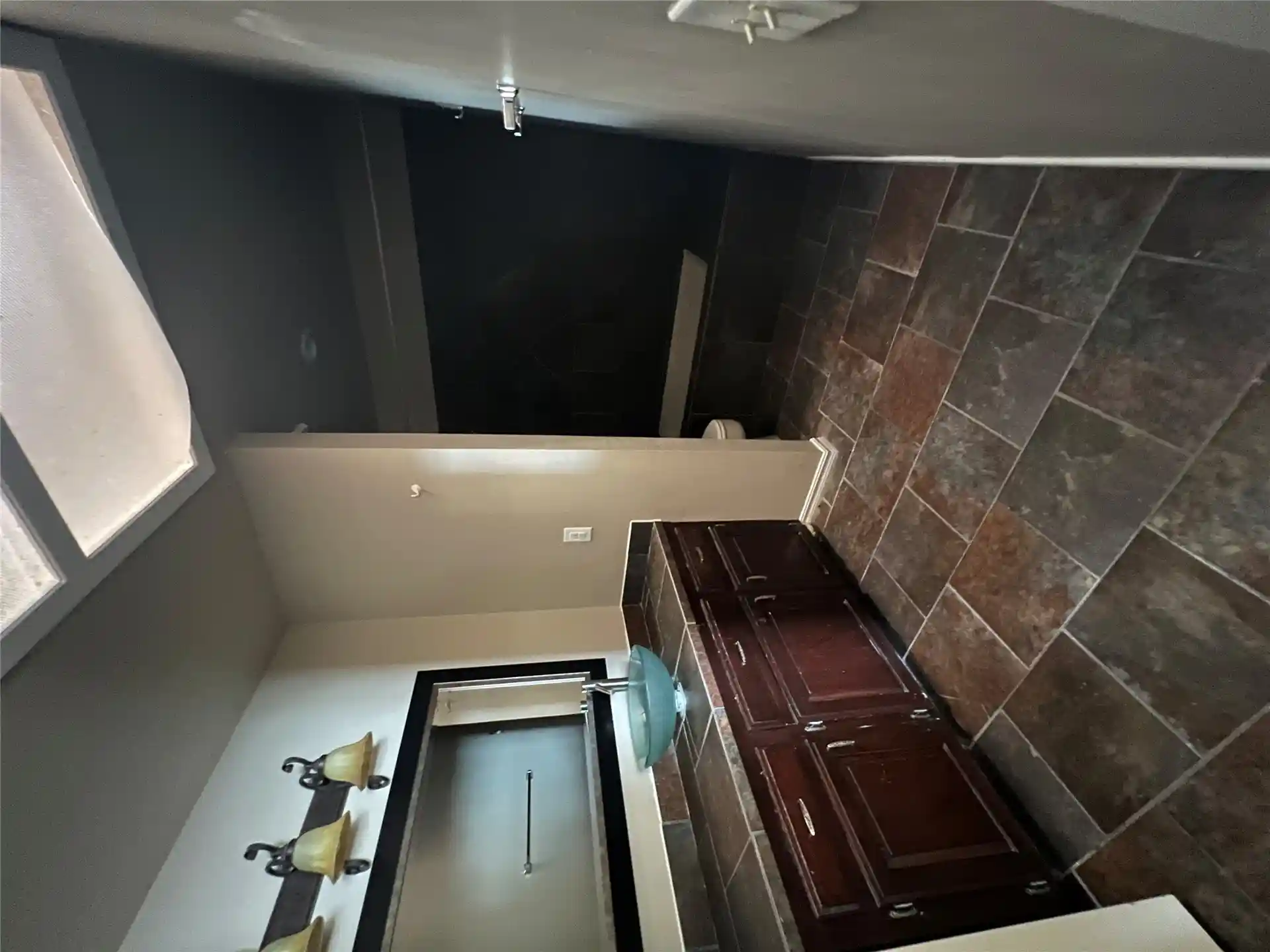 Listing Photo 14 - Condo for sale in 5723 E 72nd Ct located at 5723 E 72nd Ct, Tulsa, OK 74136 - Unit #18