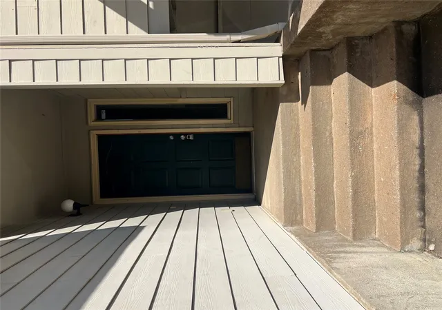Photo 2 of Townhouse for sale at 5723 E 72nd Court #18, Tulsa, OK 74136 | MLS# 2635383 | Listing updated on 2026-09-26