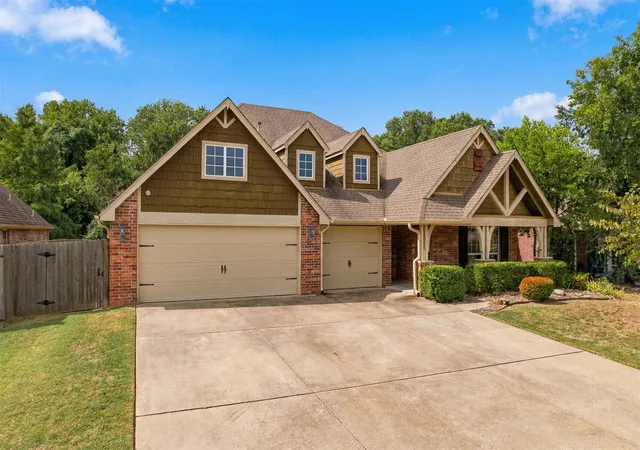 Photo 3 of Single family home for sale at 13646 S 86th Eastavenue, Bixby, OK 74008 | MLS# 2635399 | Listing updated on 2026-09-26