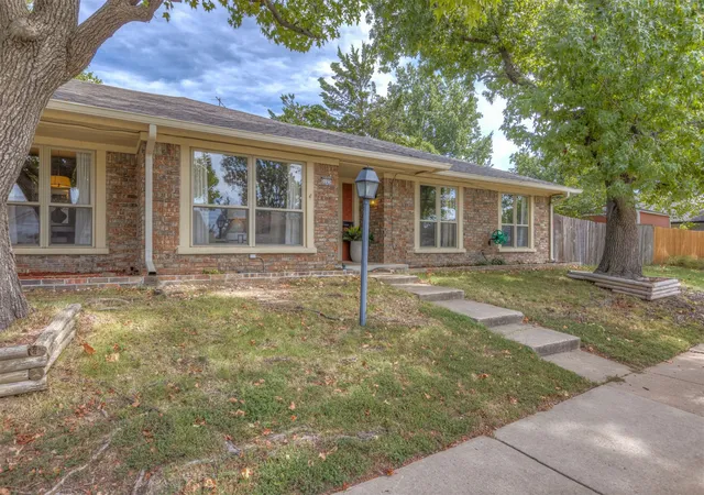 Photo 1 of Sale Pending at 5125 E 67th Place, Tulsa, OK 74145 | MLS# 2634702 | Listing updated on 2026-10-01