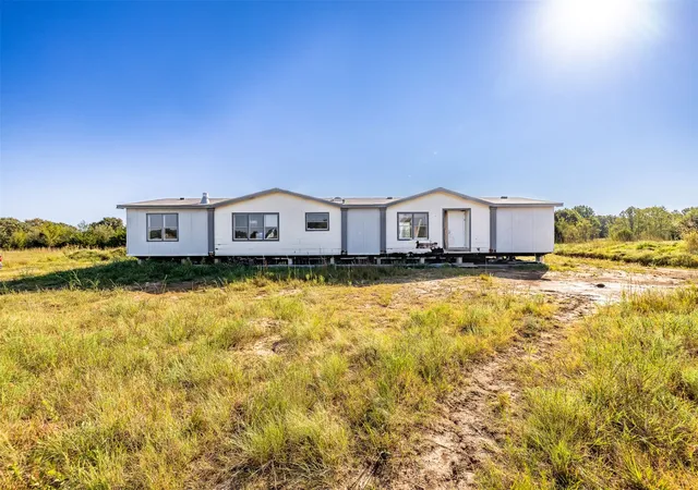 Photo 3 of Manufactured home for sale at 361779 E 5700 Road, Jennings, OK 74038 | MLS# 2635482 | Listing updated on 2026-09-29