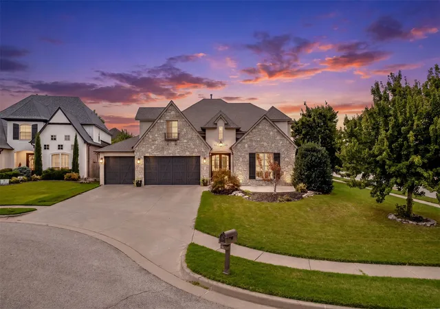 Photo 1 of Single family home for sale at 10712 S 95th Court, Tulsa, OK 74133 | MLS# 2634598 | Listing updated on 2026-10-12