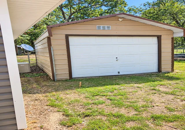 Photo 2 of Single family home for sale at 415604 E 1092 Road, Checotah, OK 74426 | MLS# 2635448 | Listing updated on 2026-10-01