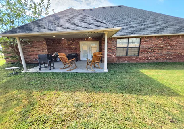 Photo 3 of Single family home for sale at 1222 Legacy Dr, Ada, OK 74820 | MLS# 2634934 | Listing updated on 2026-09-27