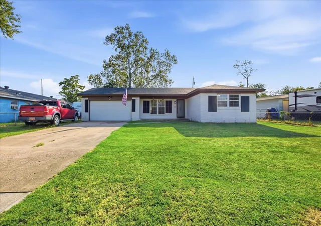 Photo 3 of Single family home for sale at 47 S 204th East Ave, Tulsa, OK 74108 | MLS# 2635255 | Listing updated on 2026-10-11