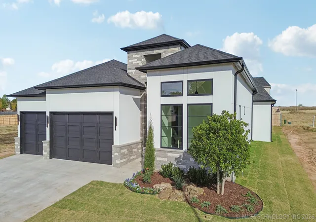 Photo 2 of Single family home for sale at 2335 E 135th Drive S, Bixby, OK 74008 | MLS# 2635523 | Listing updated on 2026-09-28