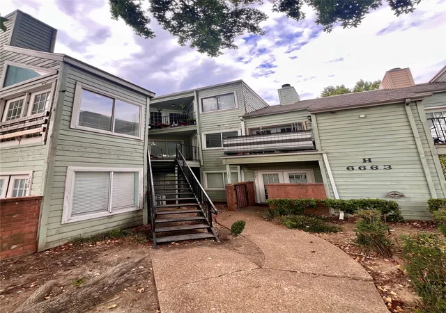 Photo 2 of Condo for sale at 6663 S Victor Ave #H208, Tulsa, OK 74136 | MLS# 2635544 | Listing updated on 2026-09-27