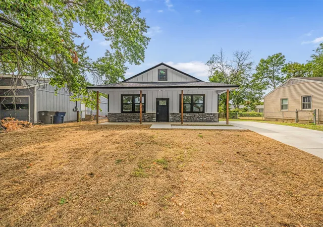 Photo 3 of Sale Pending at 8944 E 3rd Place, Tulsa, OK 74112 | MLS# 2634646 | Listing updated on 2026-10-06