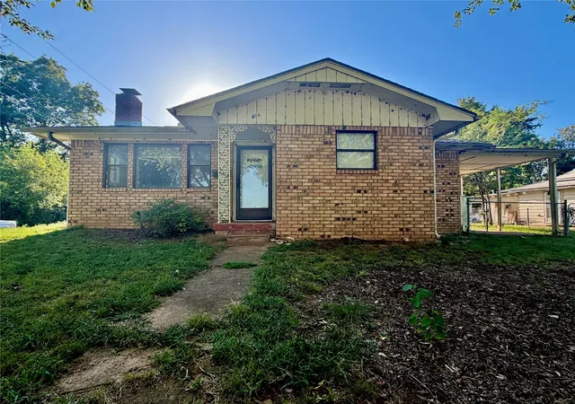 Single family home for sale at 404 S Jules Ave, Cleveland, OK 74020 | MLS# 2635551