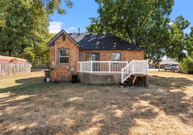 Photo 2 of Single family home for sale at 704 S Grand, Grove, OK 74344 | MLS# 2635570 | Listing updated on 2026-09-28