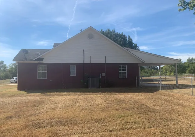 Photo 2 of Sale Pending at 8338 E 318th Street S, Porum, OK 74455 | MLS# 2635562 | Listing updated on 2026-10-09