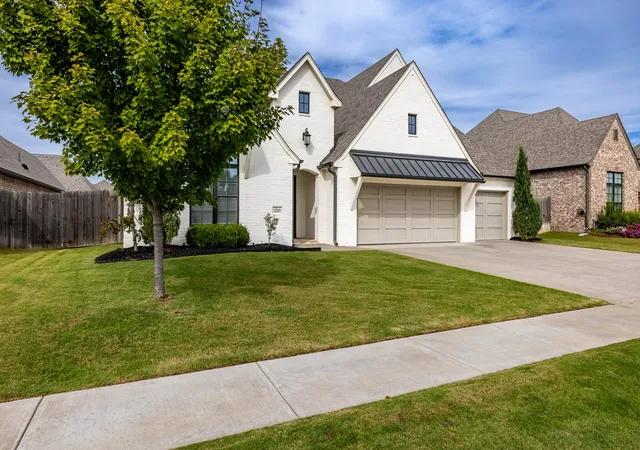 Photo 3 of Single family home for sale at 12202 S Granite Ave E, Bixby, OK 74008 | MLS# 2635132 | Listing updated on 2026-09-29