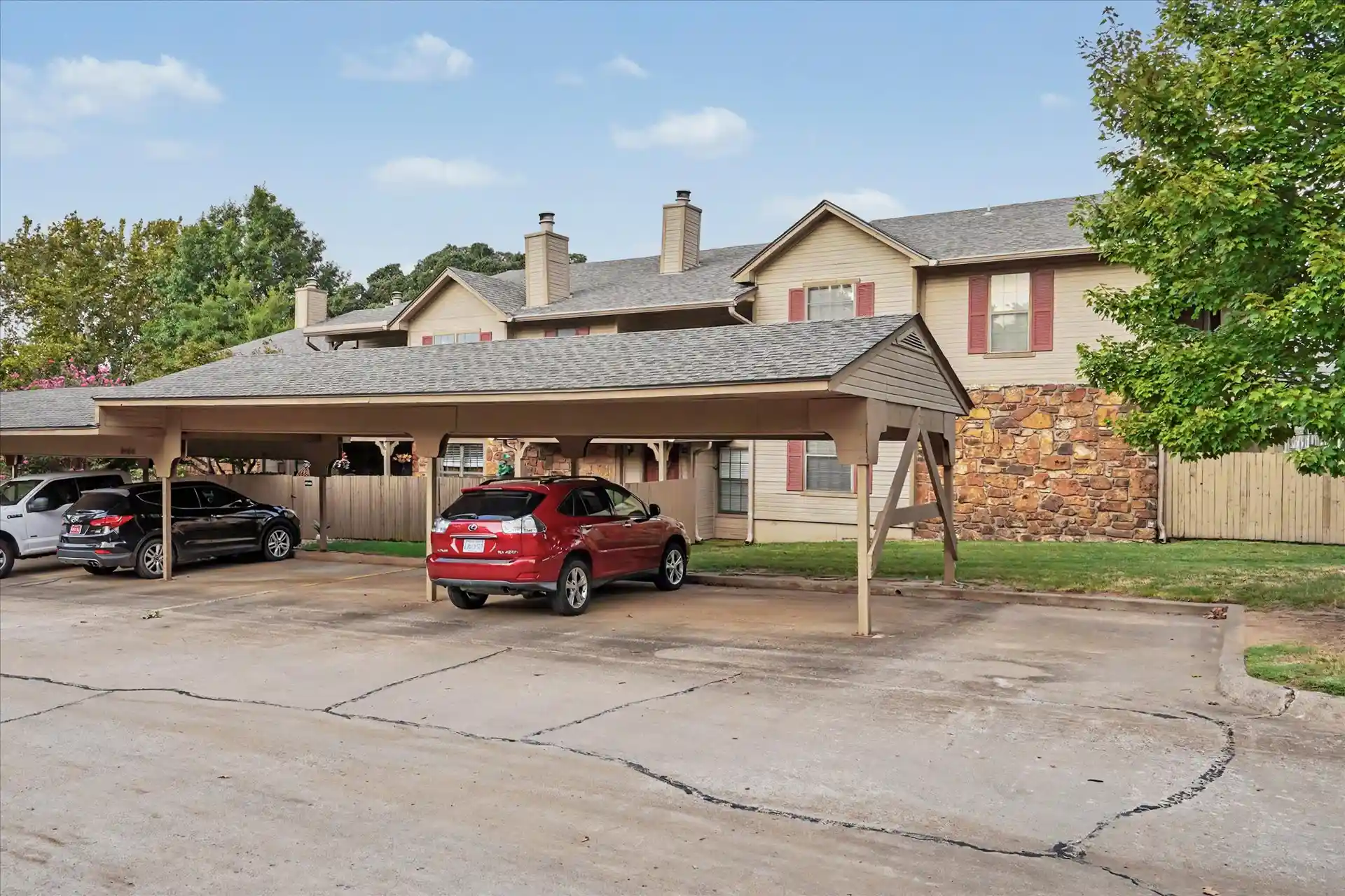 Listing Photo 2 - Condo for sale in 9106 S Urbana Ave located at 9106 S Urbana Ave, Tulsa, OK 74137 - Unit #10C